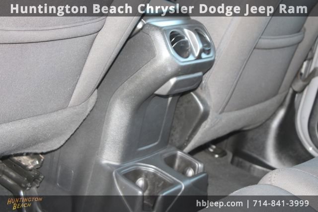 Used 2023 Jeep Wrangler Sport image 29