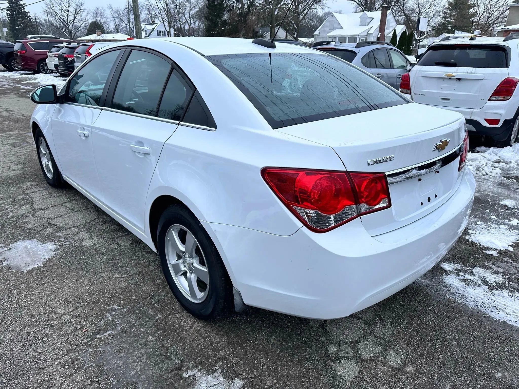 Used 2015 Chevrolet Cruze LT image 4