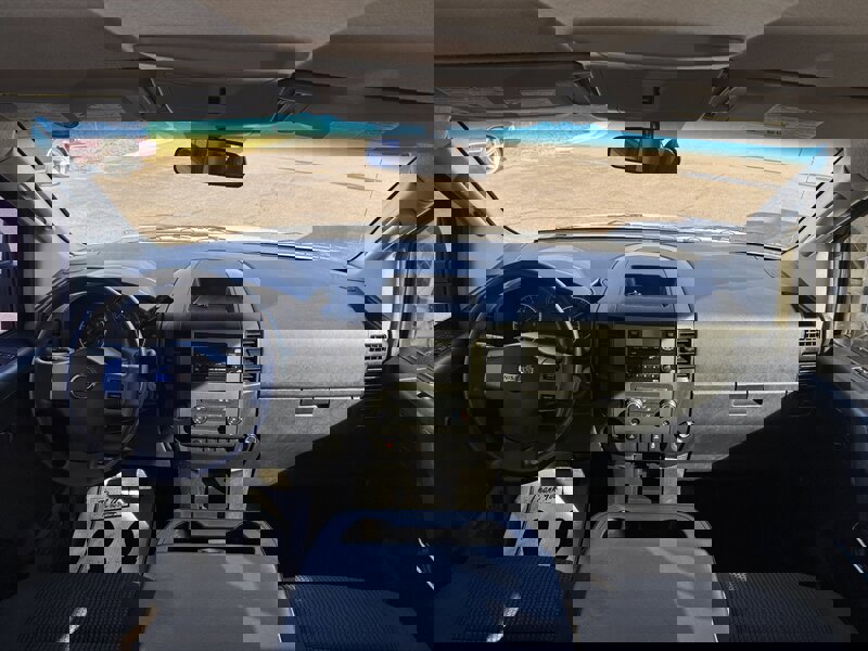 Used 2012 Nissan Titan SV image 17