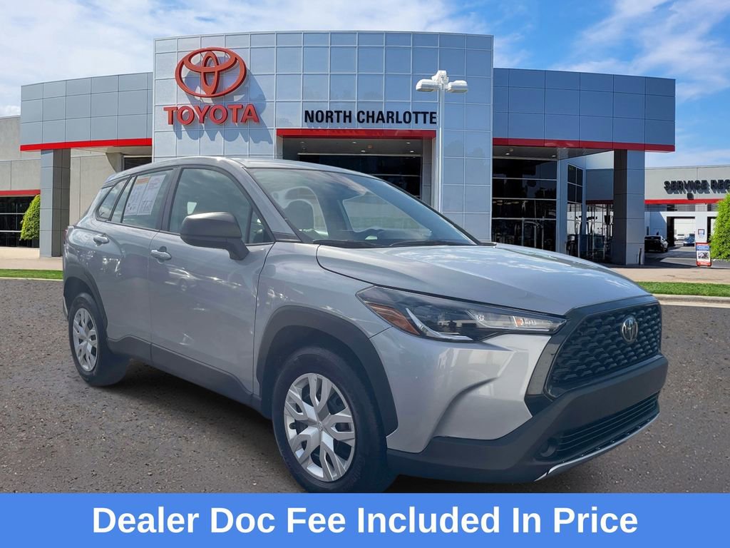 Used 2024 Toyota Corolla Cross L FWD image 1