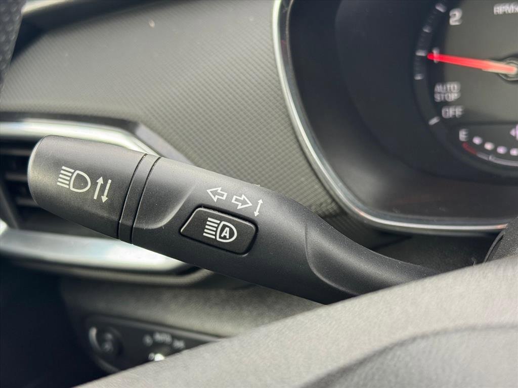 Used 2021 Chevrolet TrailBlazer LT w/ Convenience Package image 23