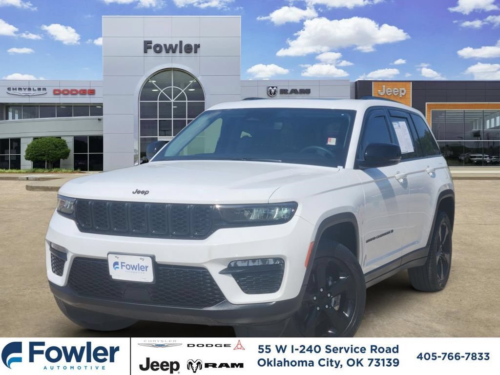 Used 2023 Jeep Grand Cherokee Limited w/ Black Appearance Package