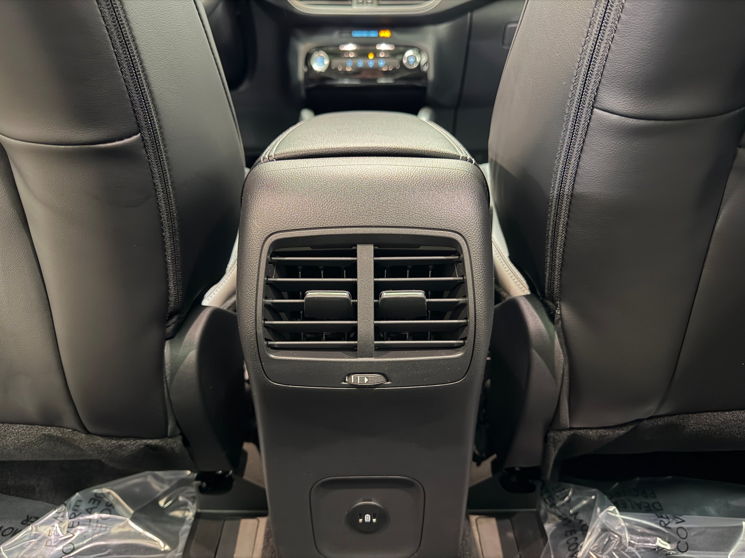 New 2026 Ford Escape SE FWD image 10