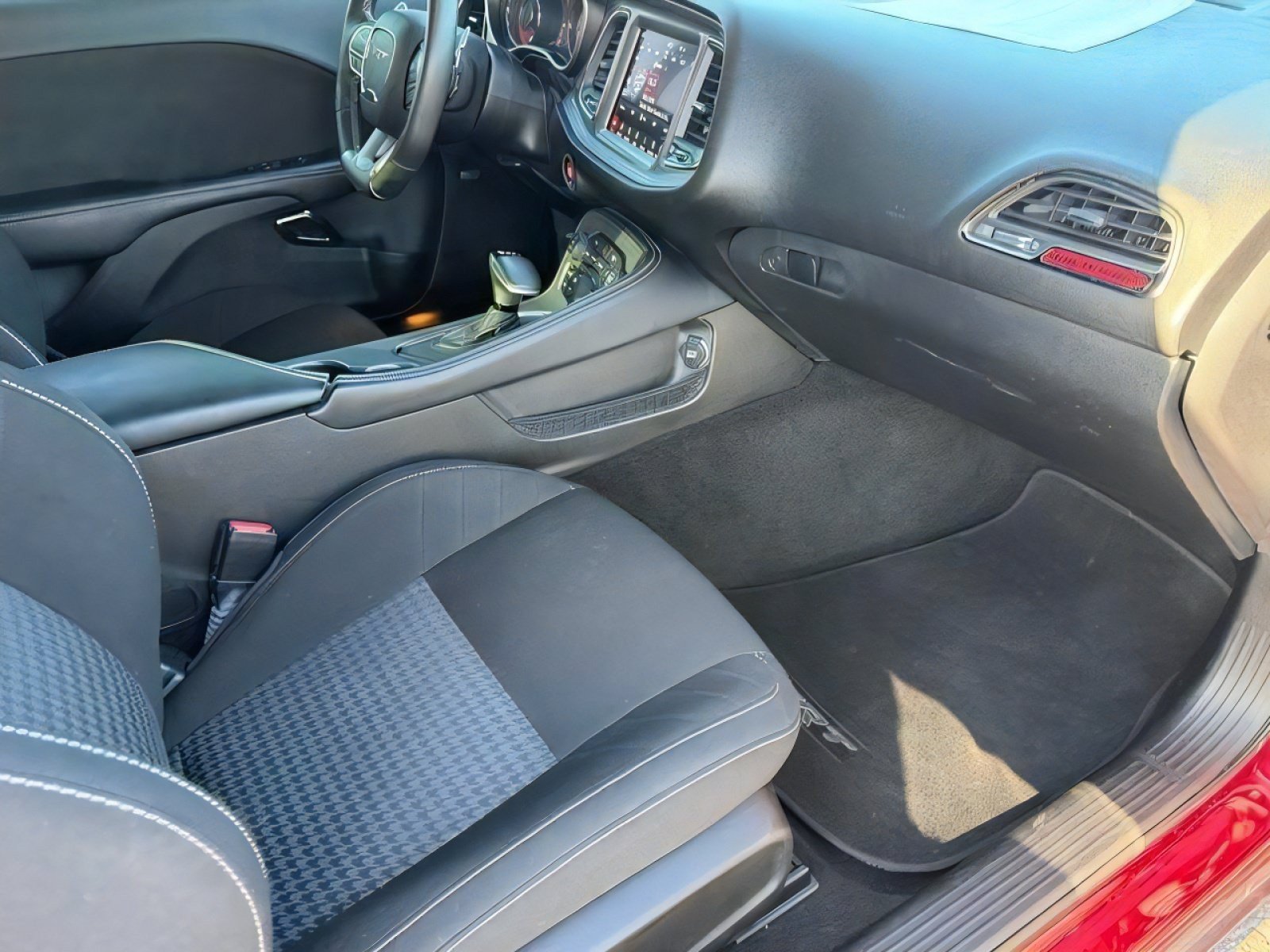 Used 2023 Dodge Challenger SRT Hellcat RWD image 12