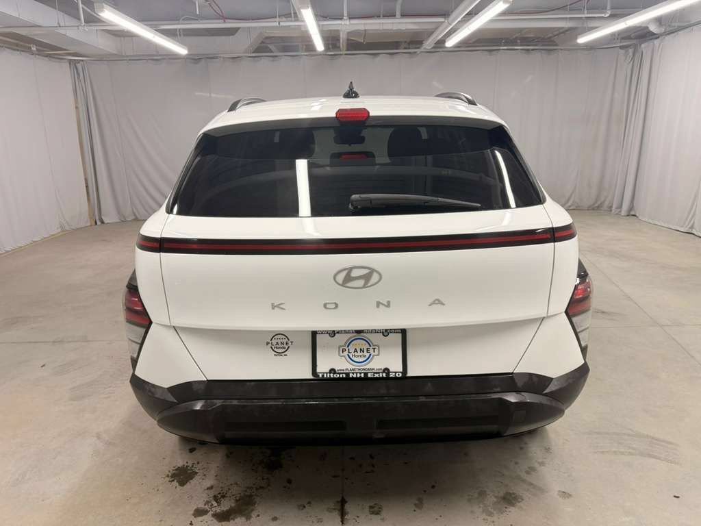 Used 2024 Hyundai Kona SEL FWD image 12