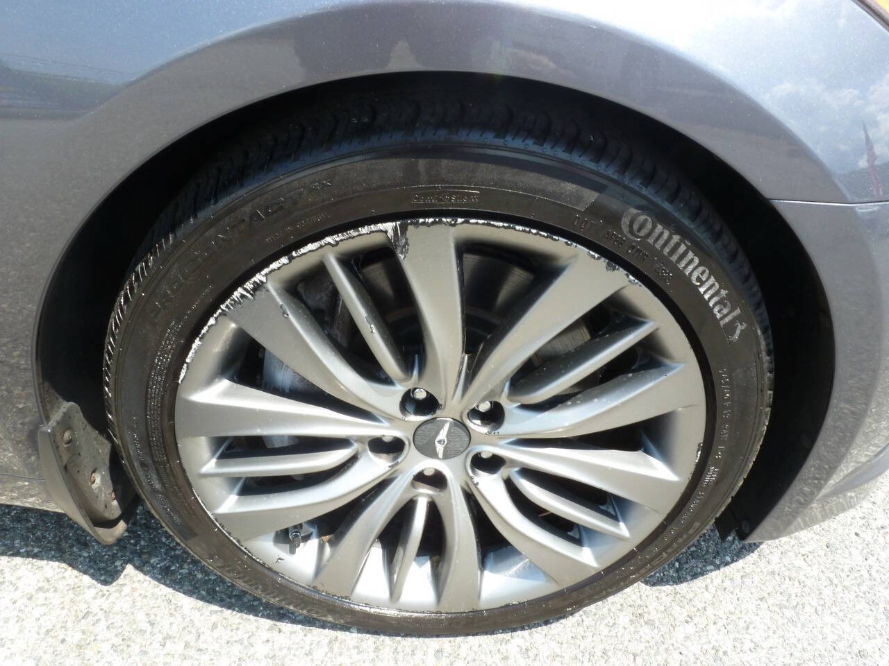 Used 2015 Hyundai Genesis 5.0 RWD image 19
