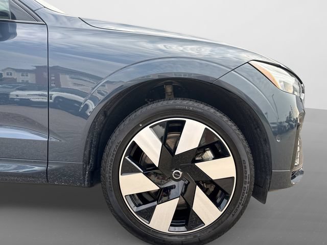Certified 2025 Volvo XC60 T8 Plus w/ Protection Package Premier AWD/4WD image 22