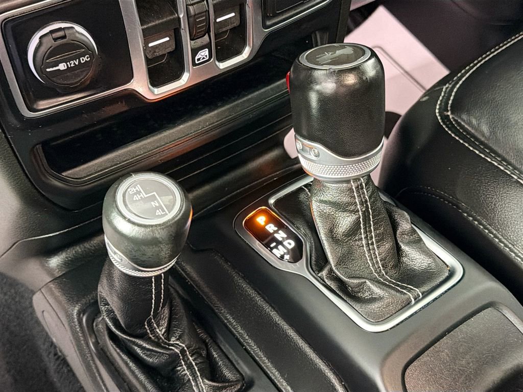 Used 2021 Jeep Wrangler Unlimited Sahara w/ Uconnect 4C Nav & Sound Group image 17