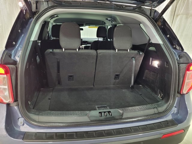 Used 2021 Ford Explorer XLT image 58