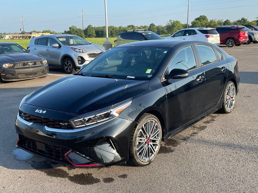 Used 2023 Kia Forte GT w/ GT2 Package FWD image 3