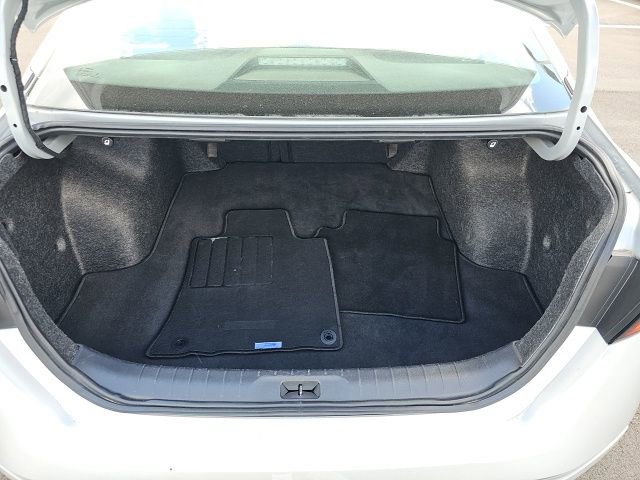 Used 2024 Nissan Altima 2.5 SV image 11