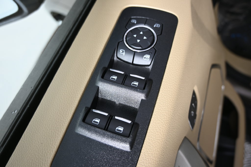 Used 2019 Ford F150 Lariat w/ Equipment Group 502A Luxury AWD/4WD image 20