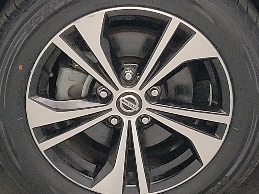 Used 2023 Nissan Sentra SV FWD image 31