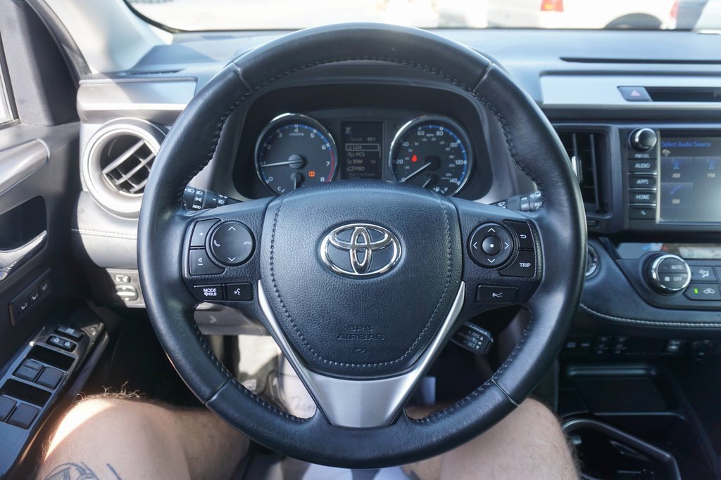 Certified 2018 Toyota RAV4 Limited image 3