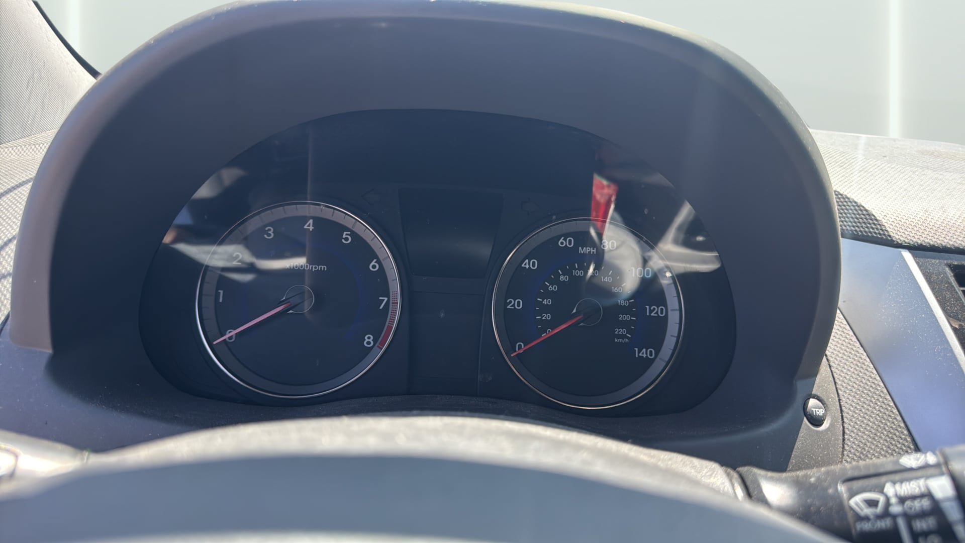 Used 2013 Hyundai Accent SE FWD image 29