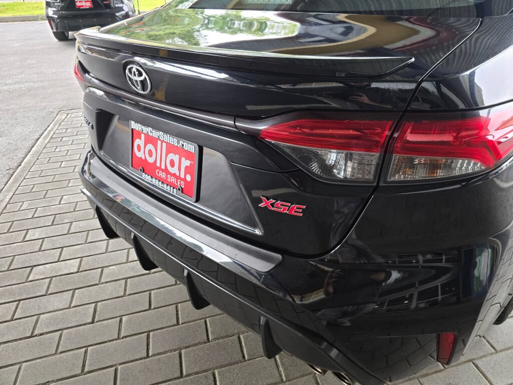 Used 2024 Toyota Corolla XSE FWD image 15