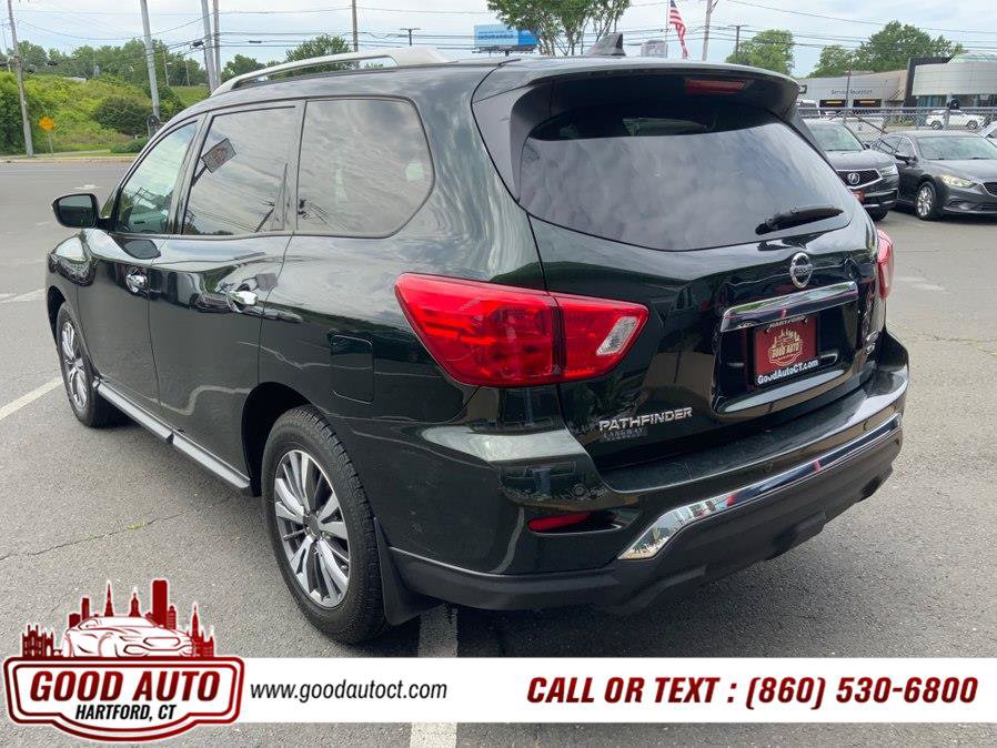 Used 2020 Nissan Pathfinder SV AWD/4WD image 18