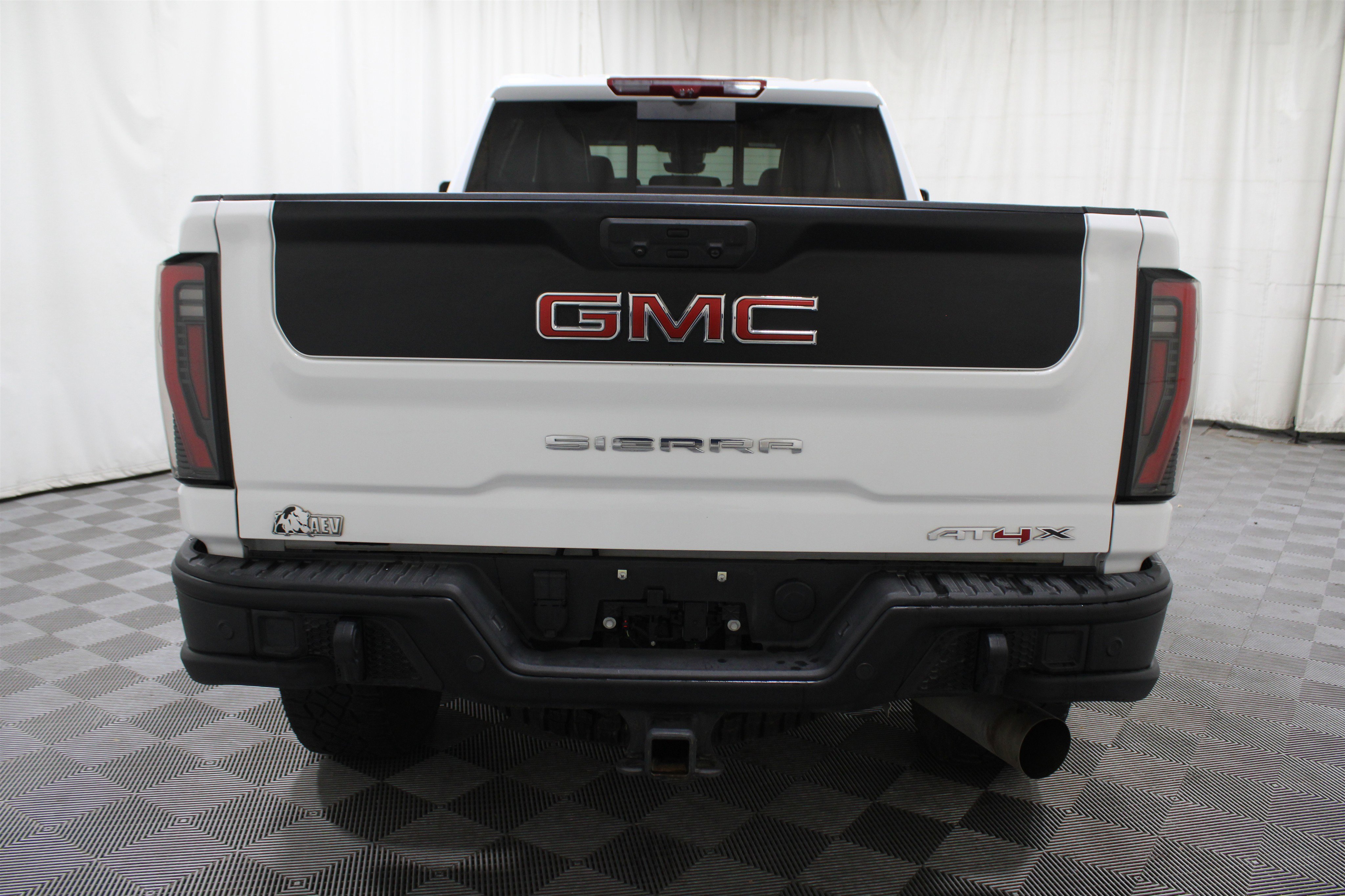 Used 2025 GMC Sierra 2500 AT4X w/ AT4X AEV Edition image 41