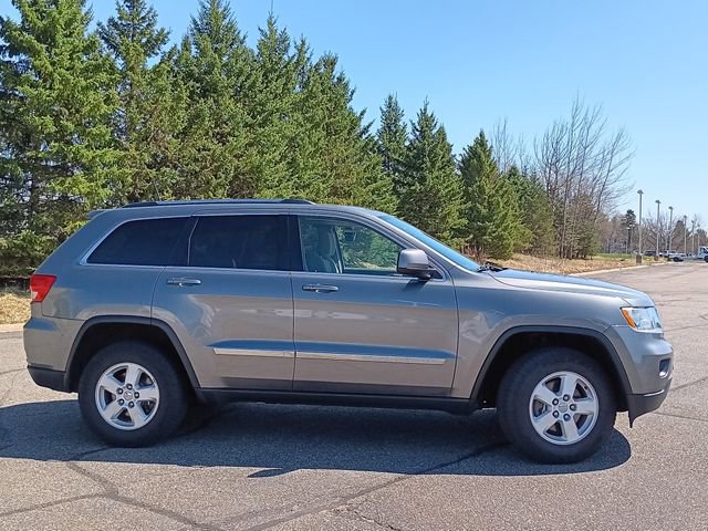 Used 2013 Jeep Grand Cherokee Laredo w/ Laredo E Group AWD/4WD image 17
