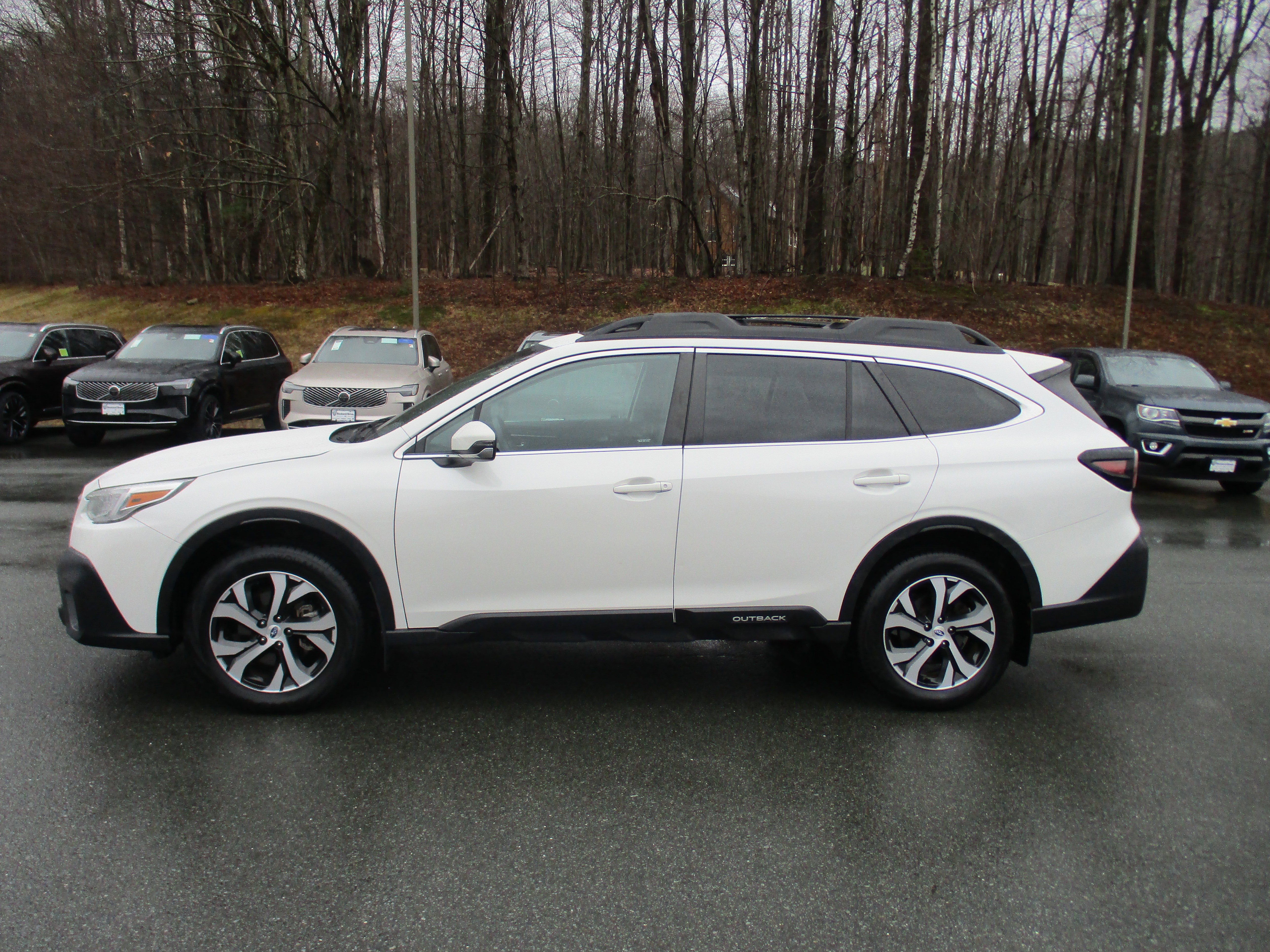 Used 2021 Subaru Outback Limited image 8