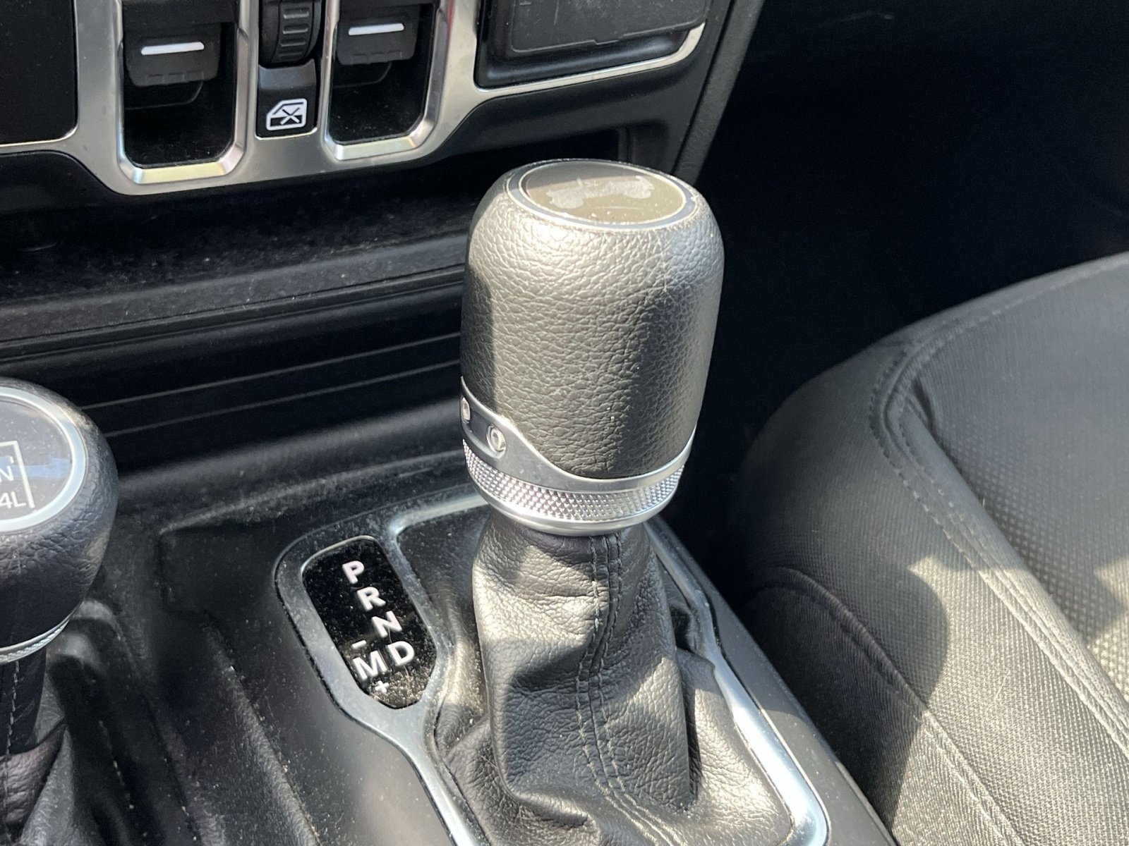 Used 2021 Jeep Wrangler Unlimited Sport AWD/4WD image 17