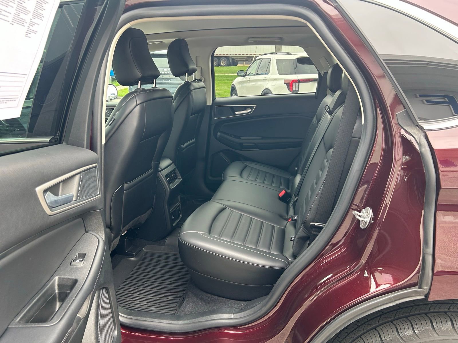 Used 2024 Ford Edge SEL w/ Convenience Package image 22