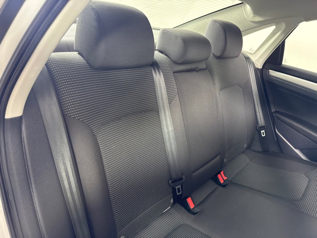 Used 2018 Volkswagen Passat 2.0T S w/ Driver Assistance Package image 23