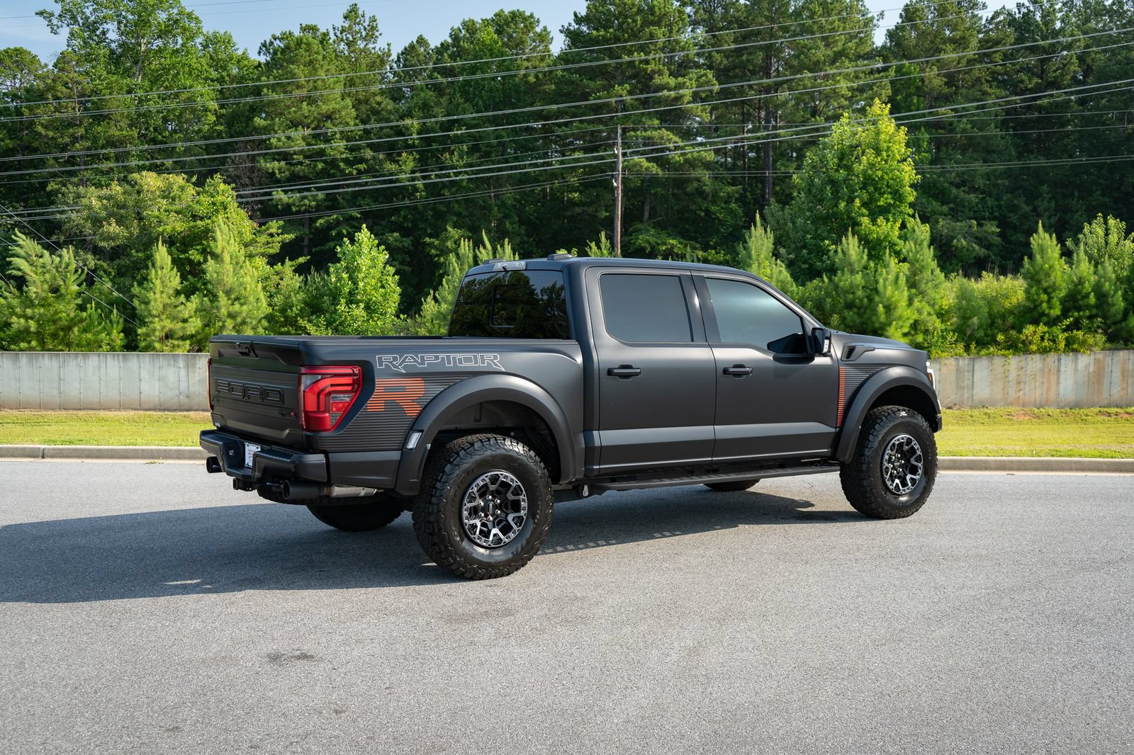 Used 2025 Ford F150 Raptor w/ Equipment Group 803A Raptor R AWD/4WD image 27