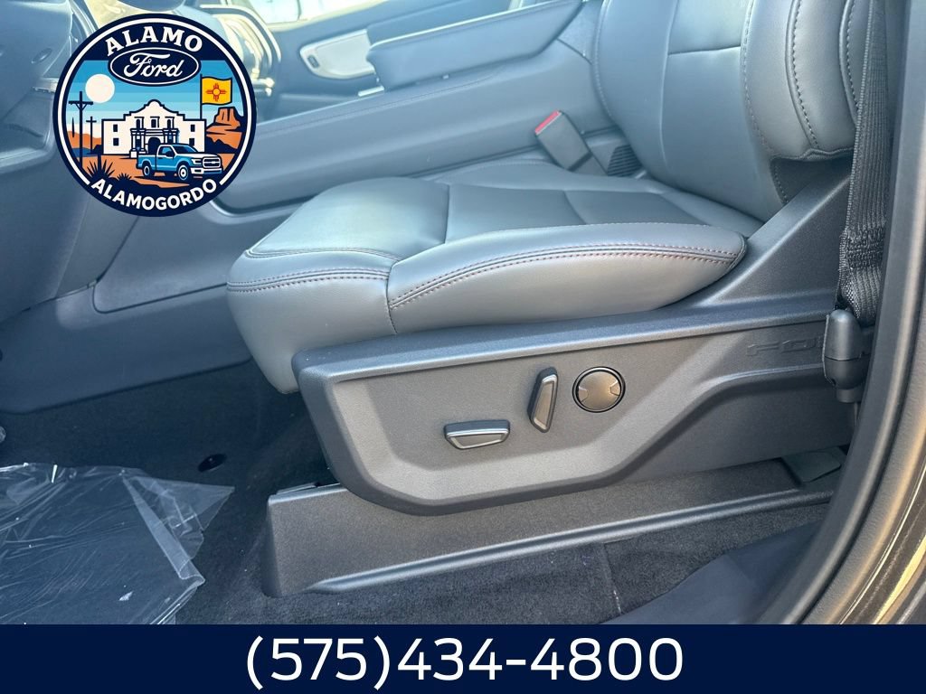 New 2025 Ford Expedition Active AWD/4WD image 4