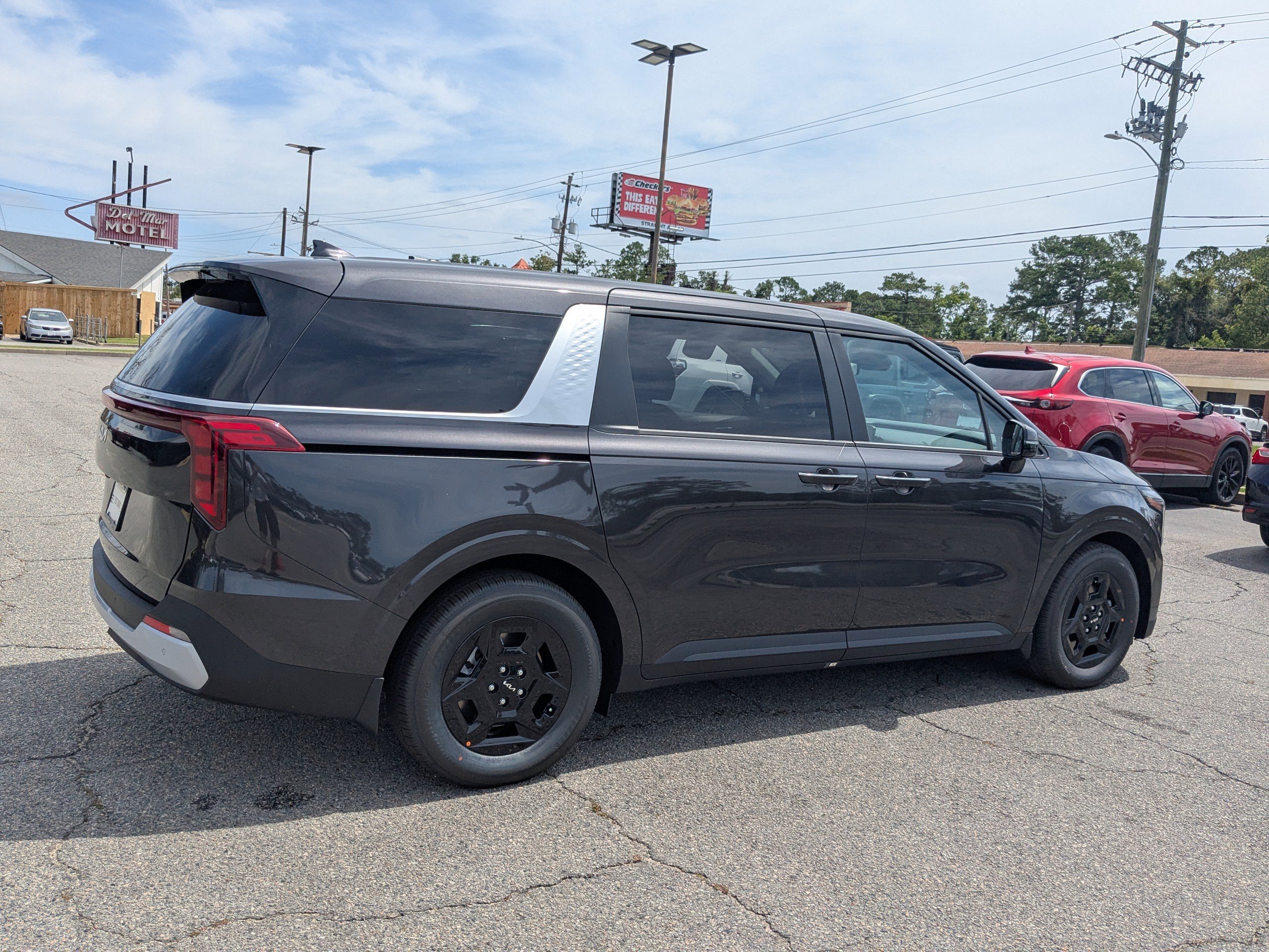 New 2026 Kia Carnival image 4