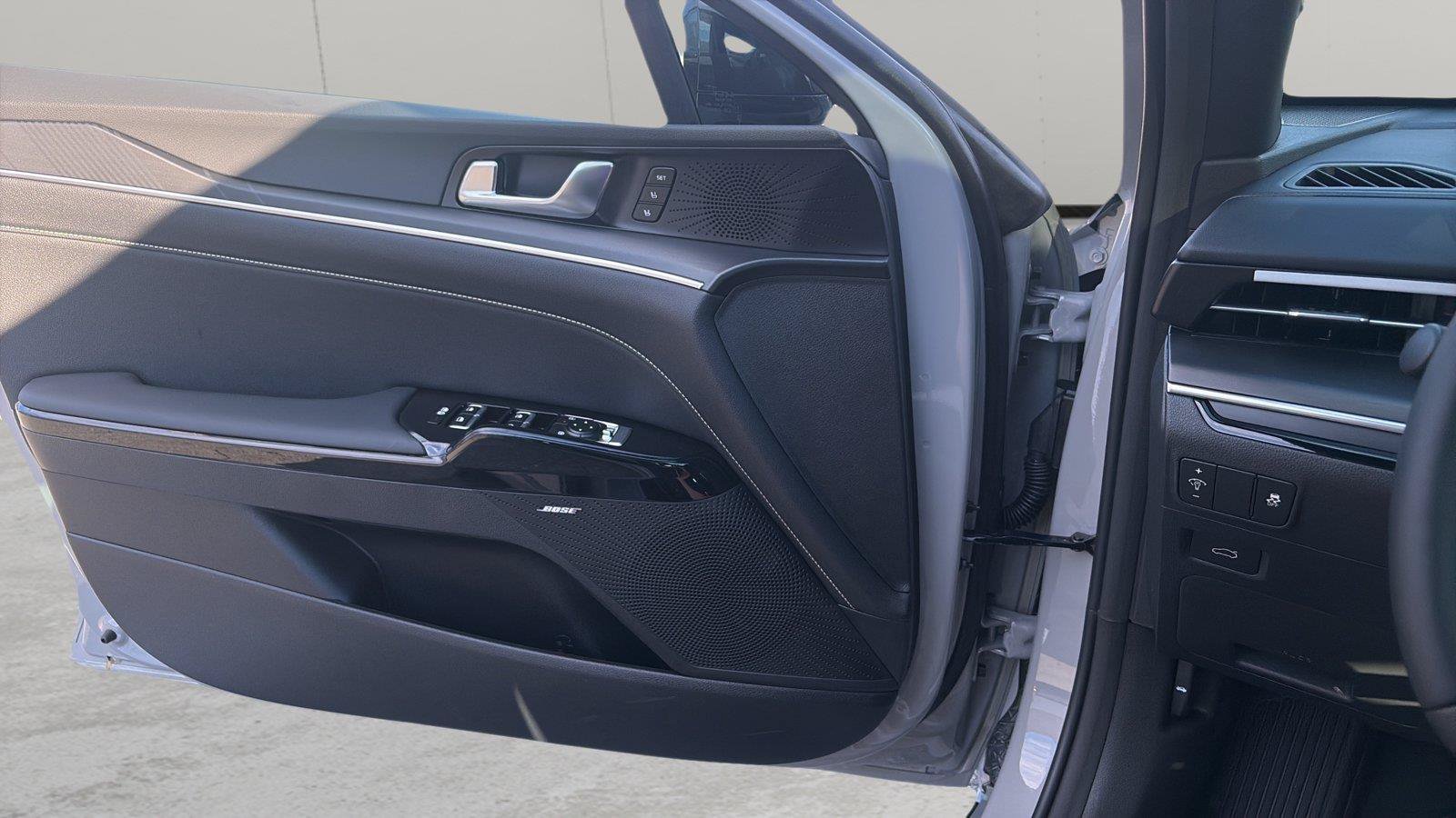 New 2027 Kia K5 GT-Line image 23