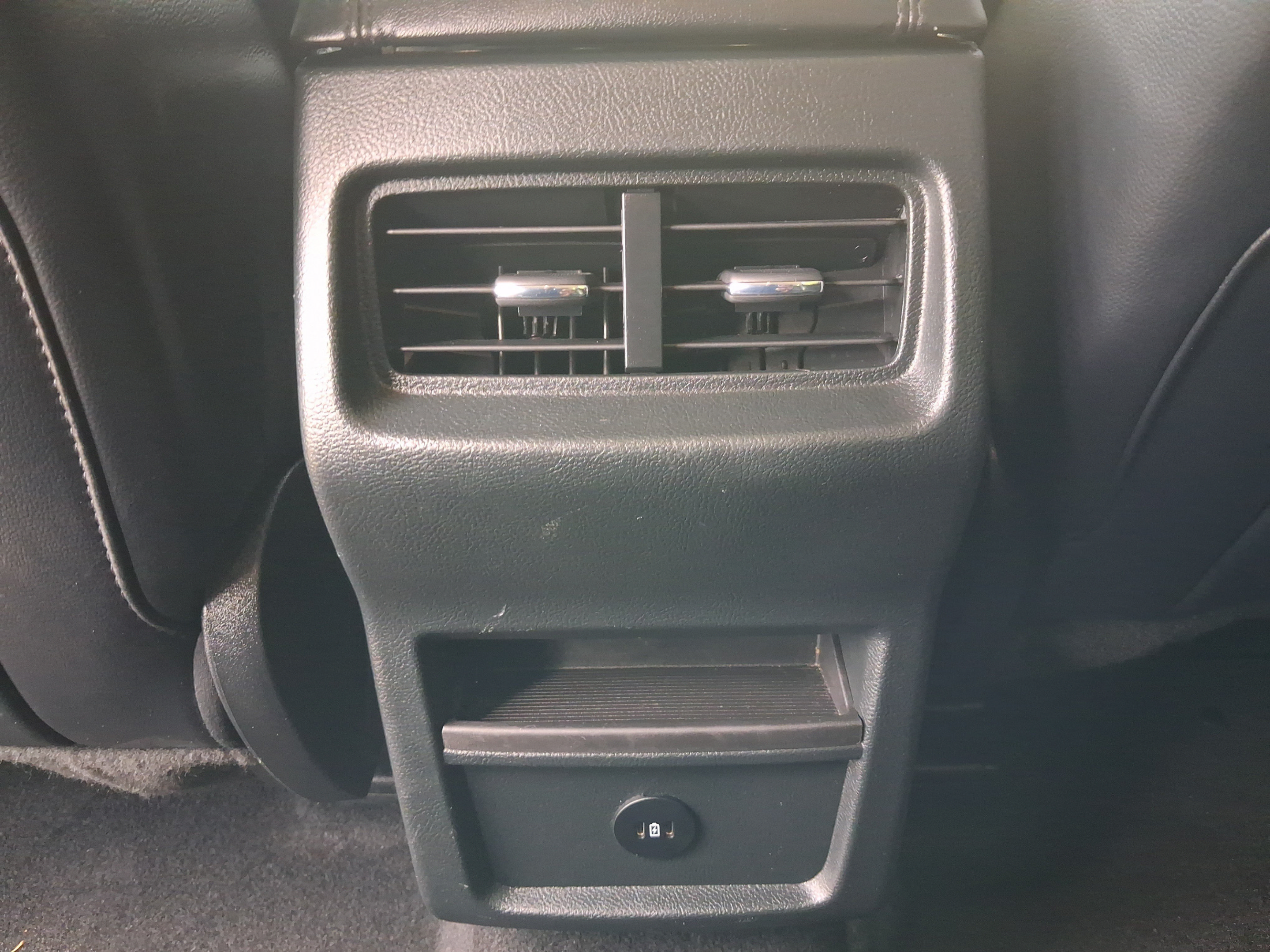 Used 2024 Ford Edge SEL AWD/4WD image 23