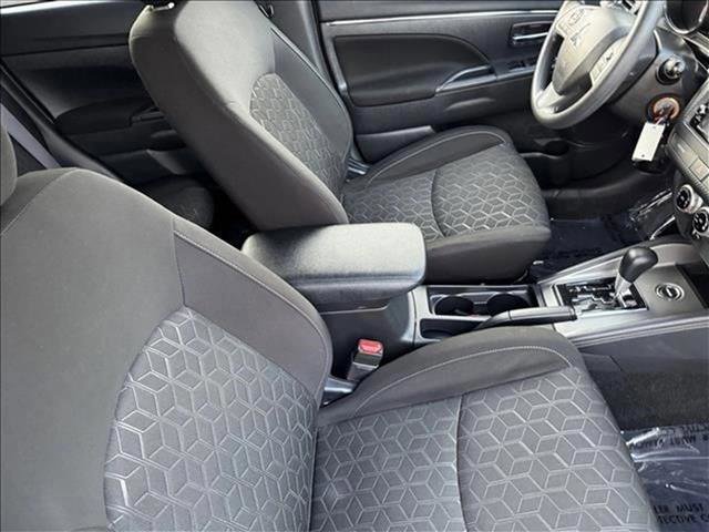 Used 2024 Mitsubishi Outlander Sport ES image 19