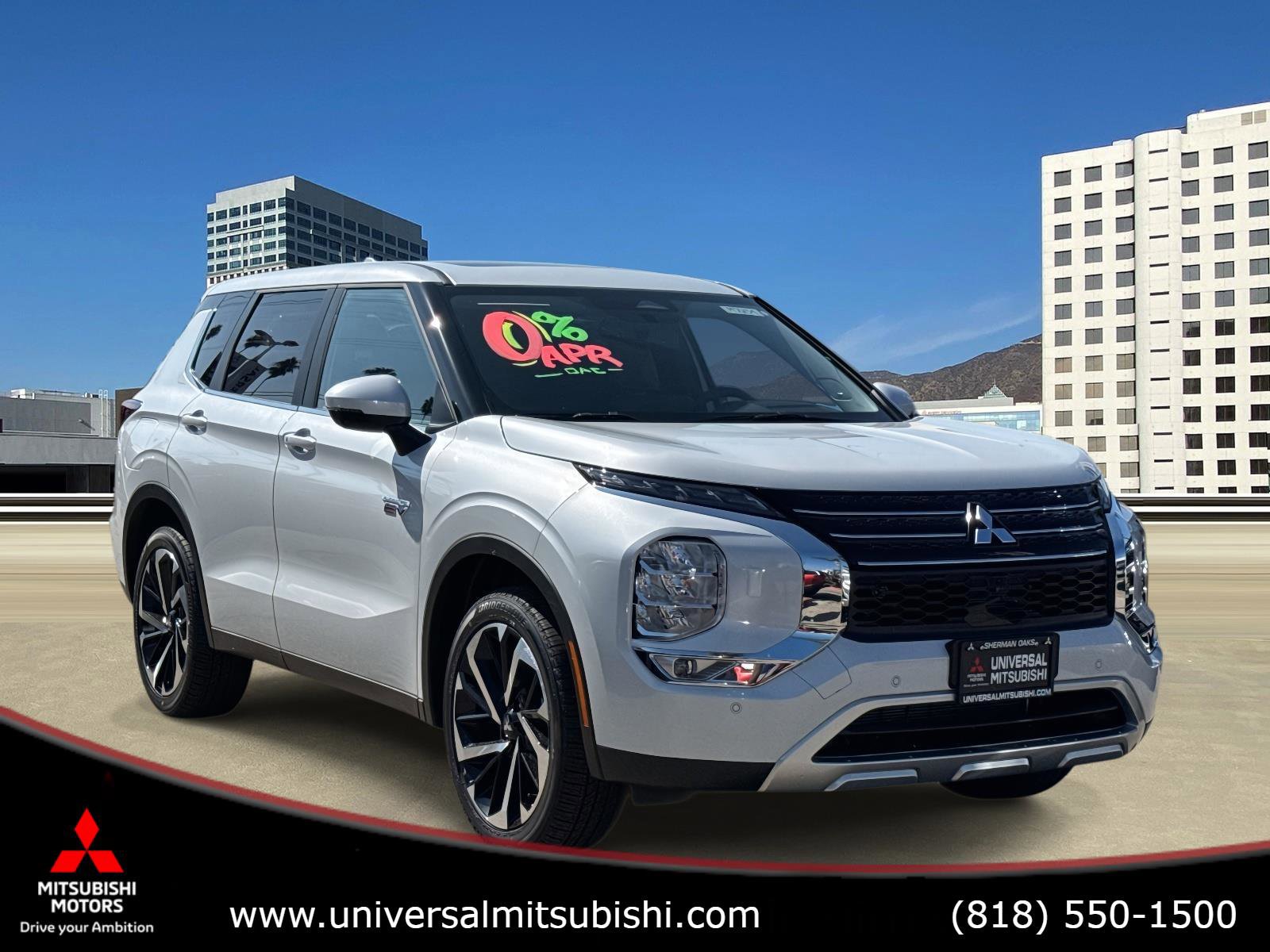 New 2025 Mitsubishi Outlander 4WD Plug-In Hybrid image 1