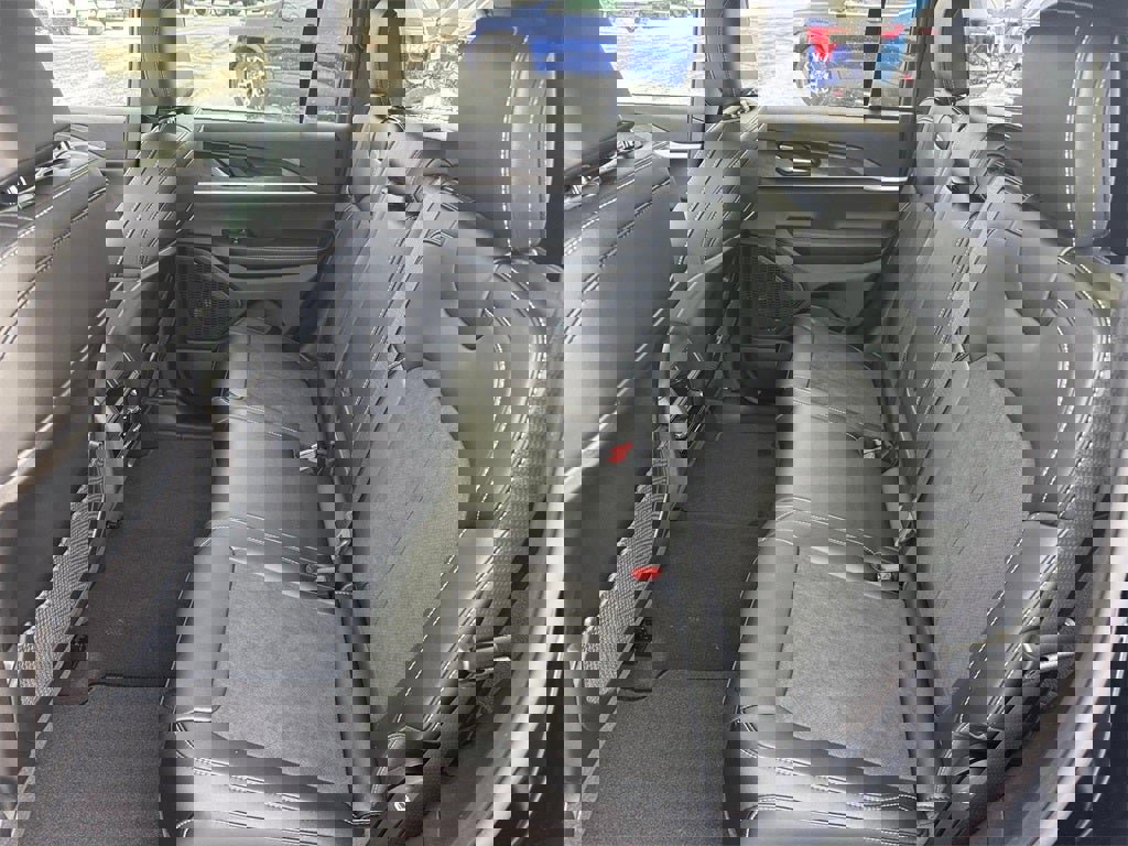 New 2026 Jeep Grand Cherokee Altitude image 10