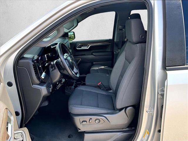Used 2022 Chevrolet Silverado 1500 LT AWD/4WD image 24