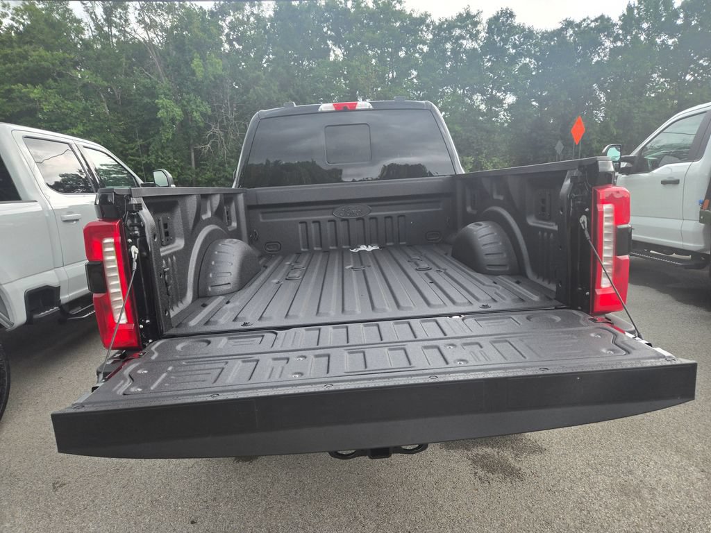 New 2026 Ford F350 Lariat w/ Black Appearance Package AWD/4WD image 5