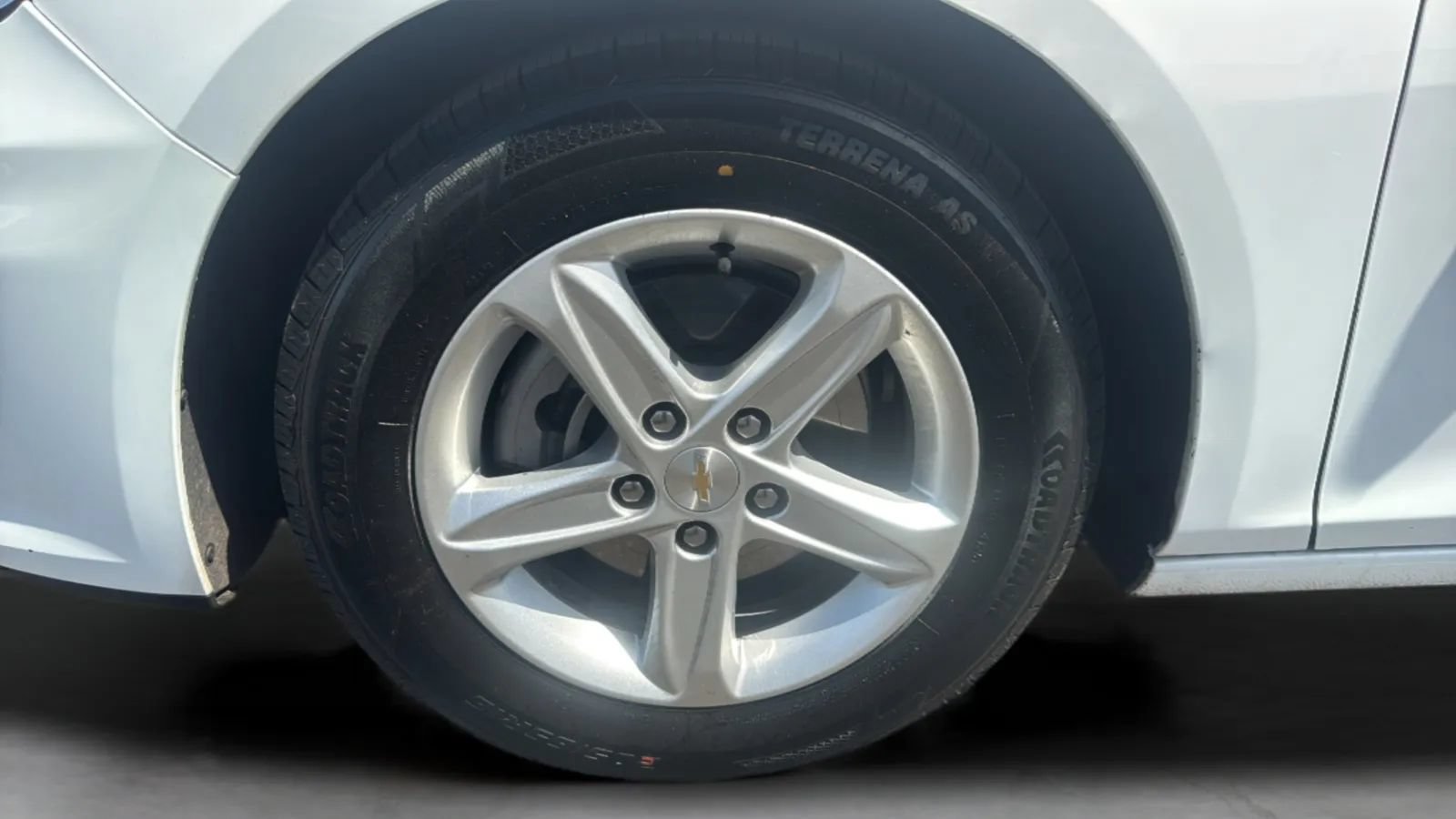 Used 2025 Chevrolet Malibu LS FWD image 30