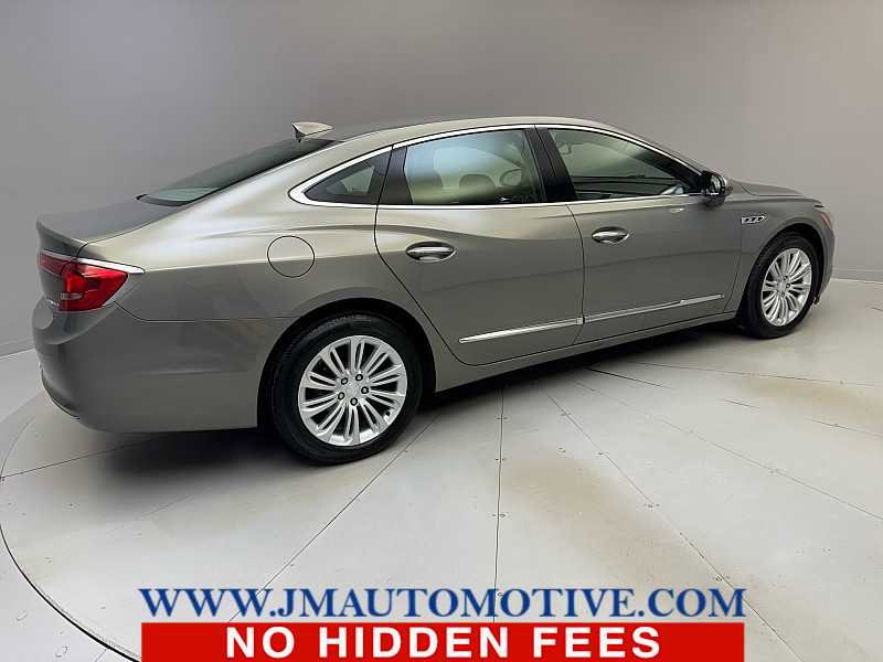 Used 2019 Buick LaCrosse Essence w/ Sights and Sounds Package image 5
