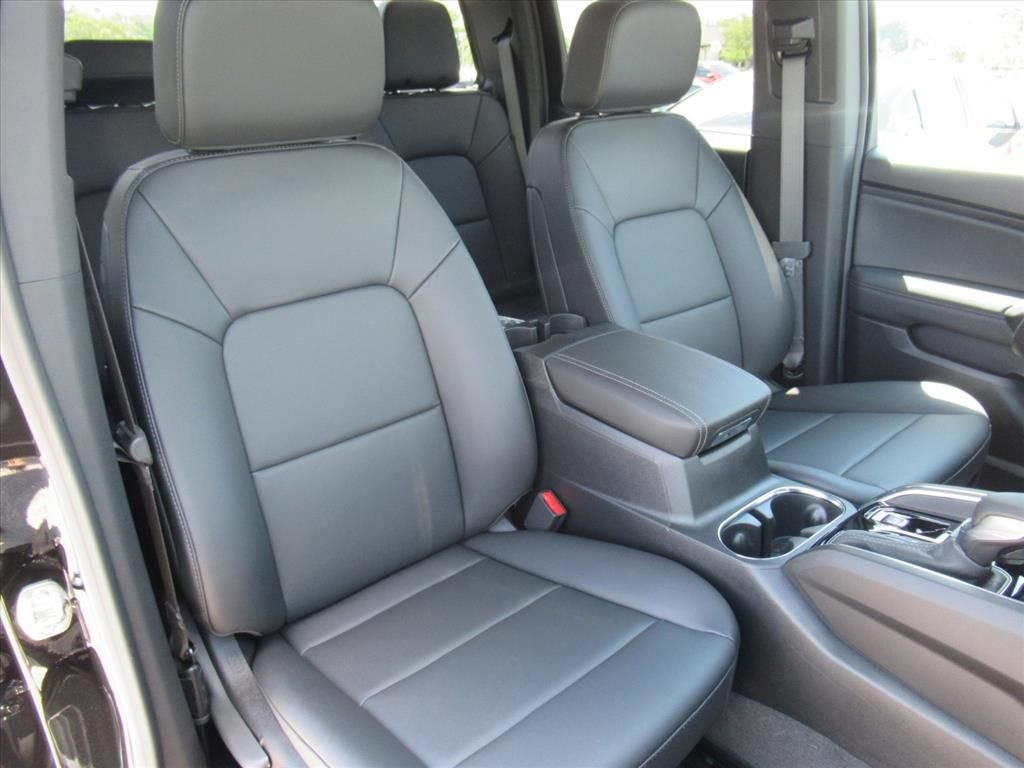 New 2026 GMC Canyon Elevation w/ Convenience Package RWD image 9