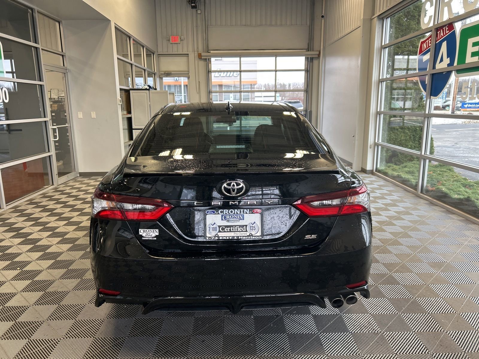 Used 2023 Toyota Camry SE image 5