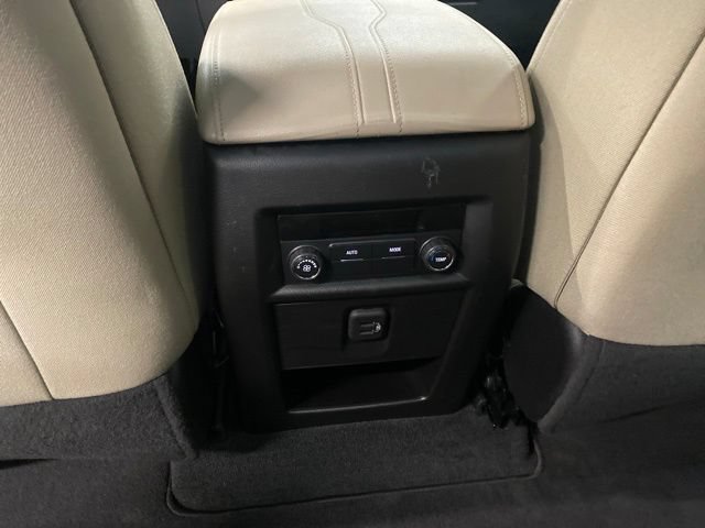 Used 2023 Chevrolet Traverse LS FWD image 30