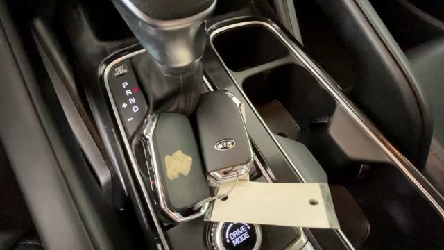 Used 2020 Kia Telluride LX FWD image 28