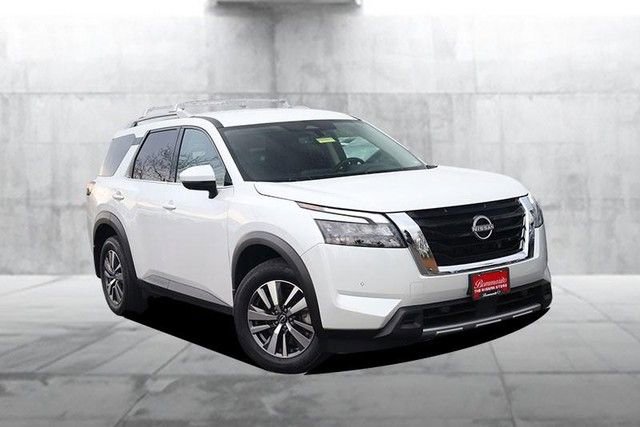 Certified 2025 Nissan Pathfinder SL image 2