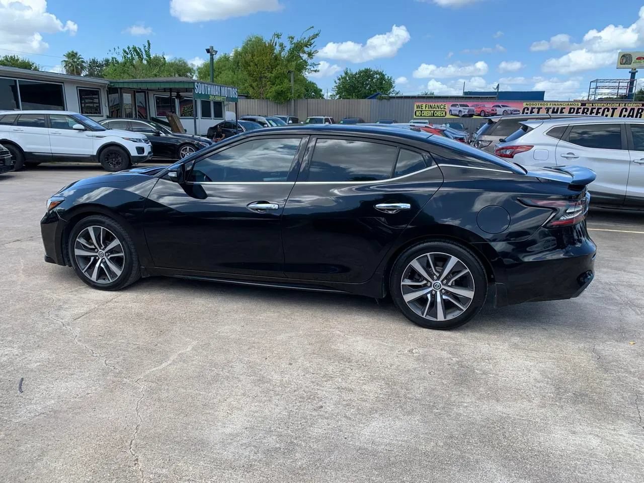 Used 2019 Nissan Maxima 3.5 SL w/ Floor Mat Group FWD image 9