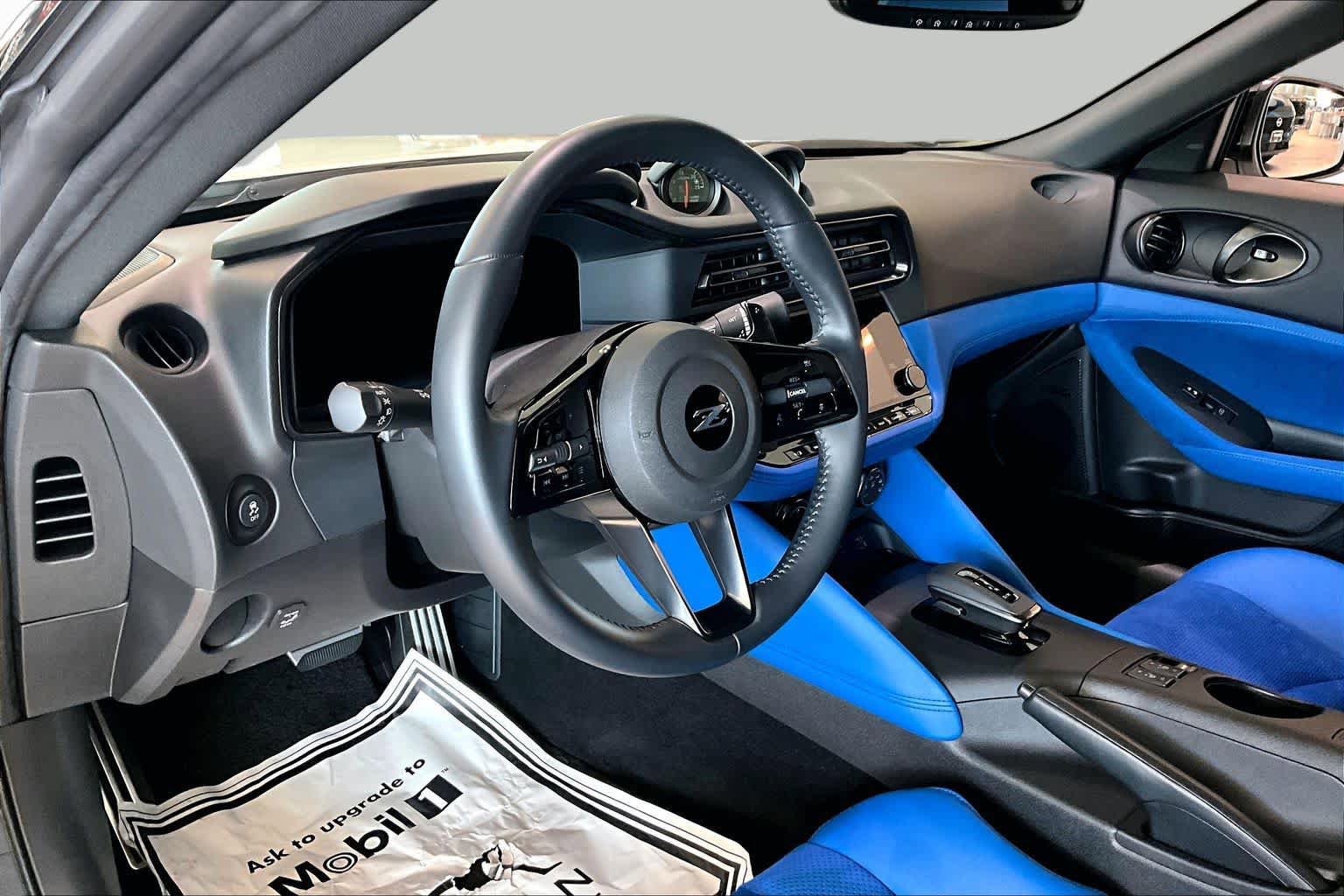 Certified 2025 Nissan Z Performance w/ Floor Mat Package RWD image 17