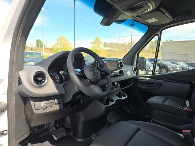 New 2026 Mercedes-Benz Sprinter 2500 image 21