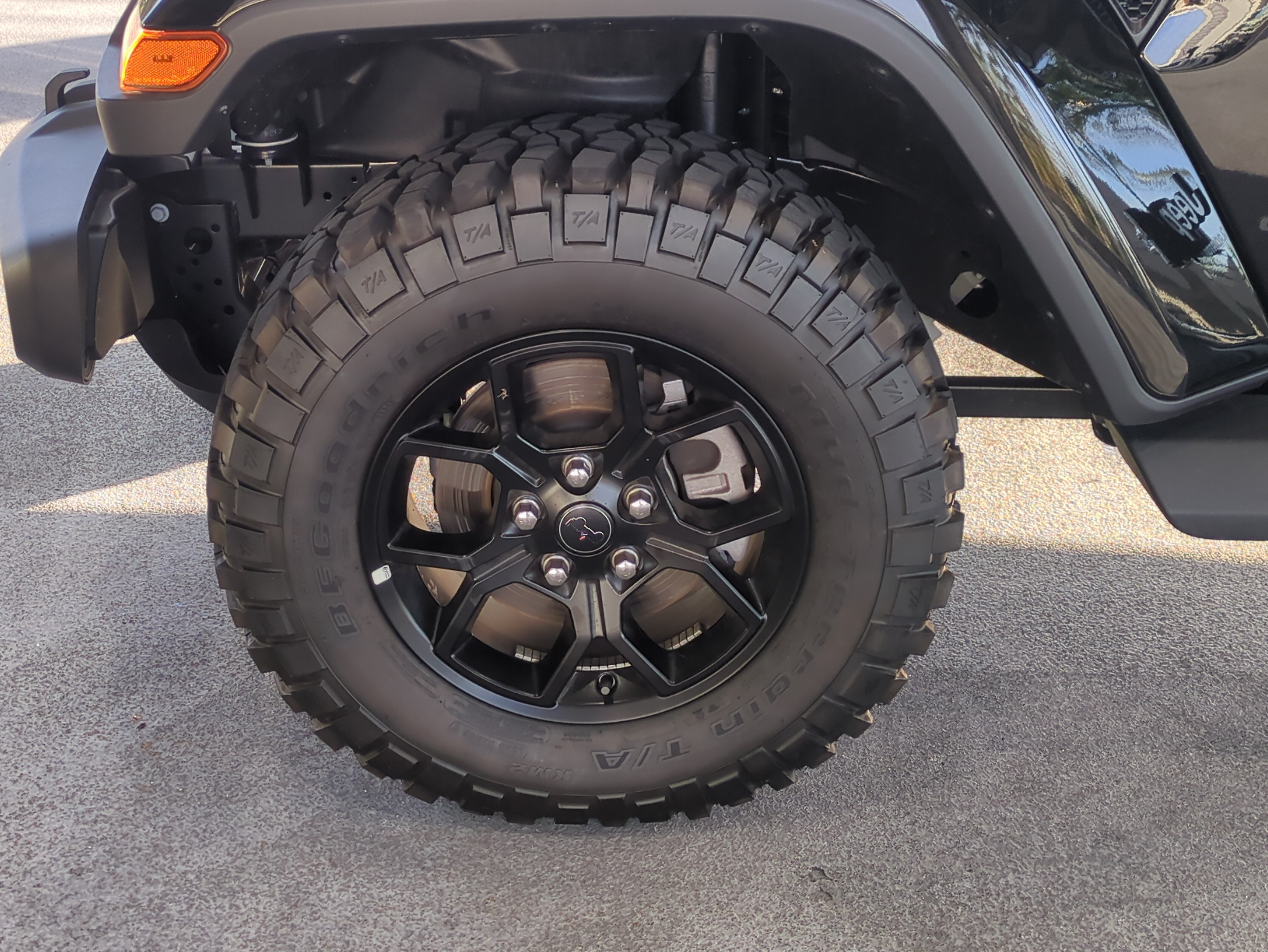 New 2025 Jeep Gladiator Sport AWD/4WD image 11
