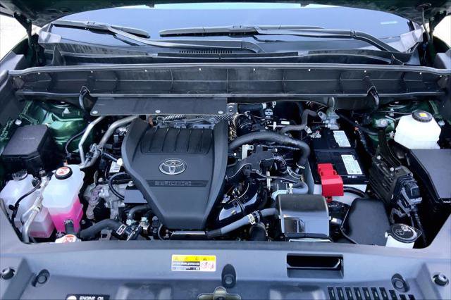 Certified 2023 Toyota Highlander L image 30