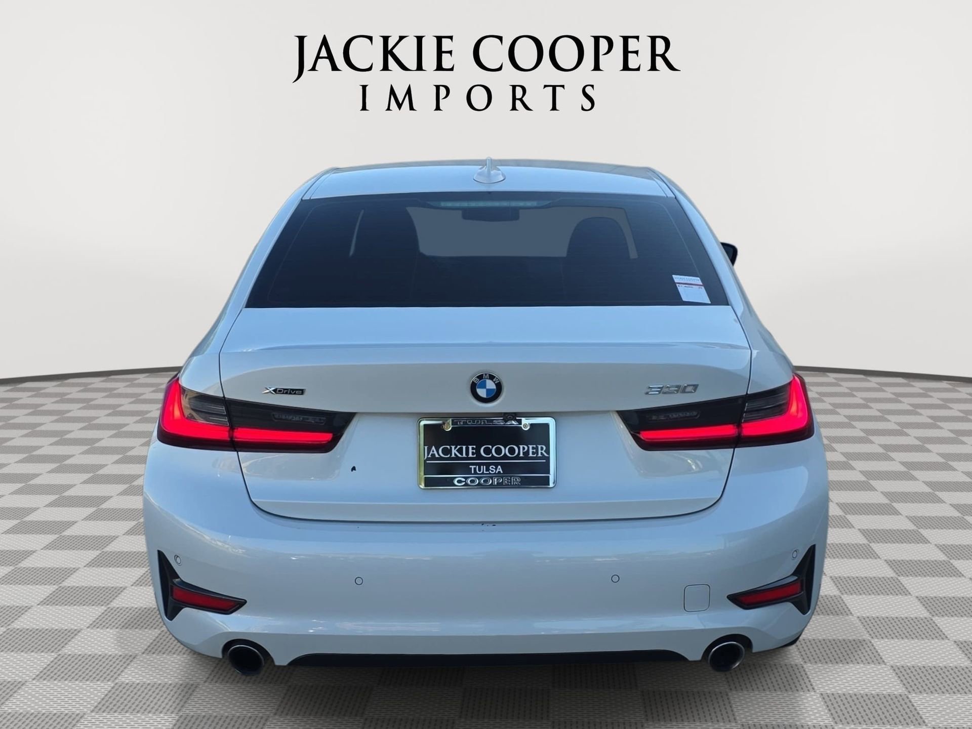 Used 2021 BMW 330i xDrive Sedan w/ Convenience Package AWD/4WD image 6